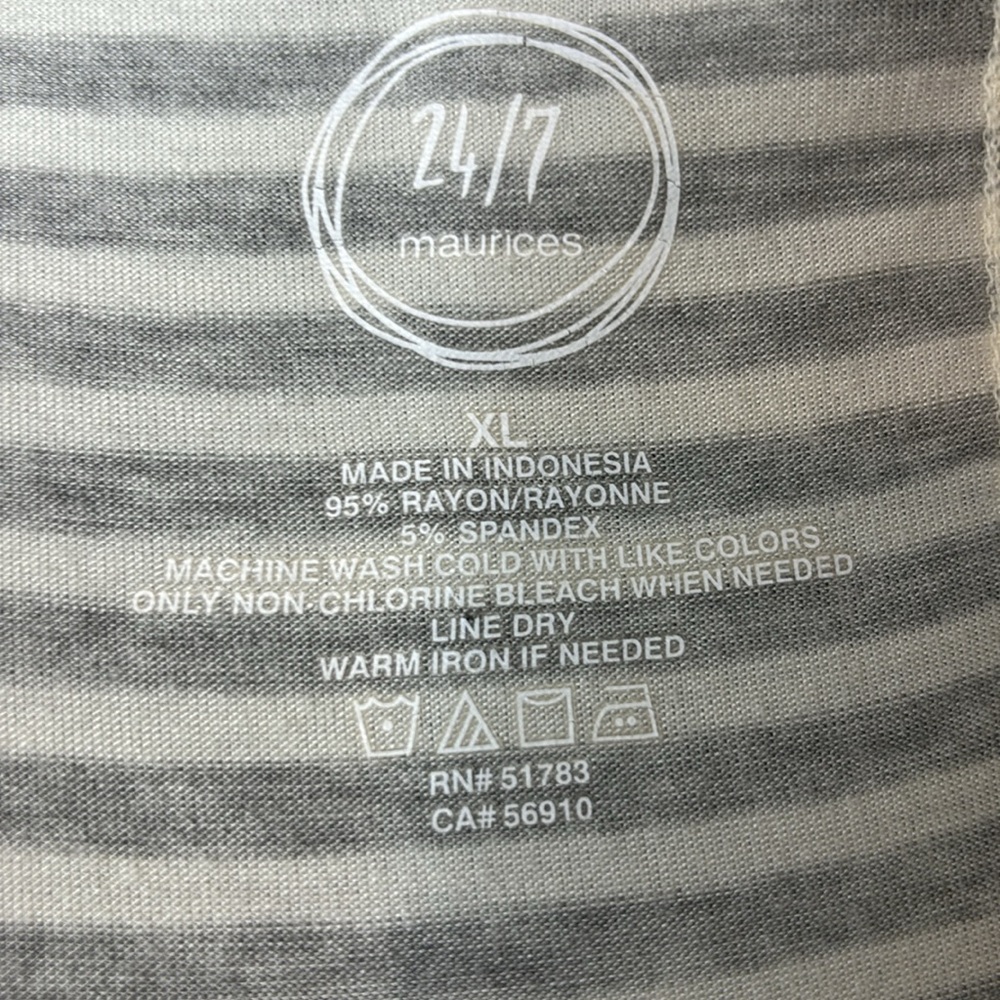 Maurices 24/7 Size Xl Gray And White Striped Tank… - image 7